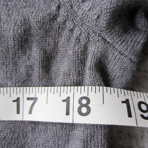 Calvin Klein Sweater Men's M‎ 100% Merino Wool V-Neck Ultra Soft,with **FLAW** - Picture 11 of 15